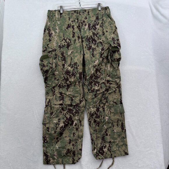 US Navy Type III Cargo Pants Mens M 32x28 Green NWU AOR2 Digital Camo Ripstop - Picture 1 of 12